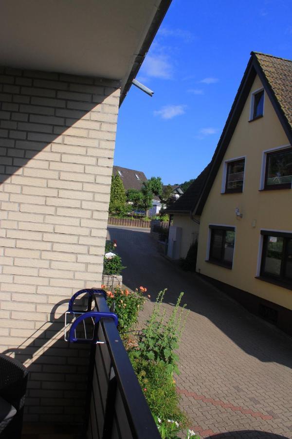 Moderne Und Helle Ferienwohnung Am Ploener See Bosau Esterno foto