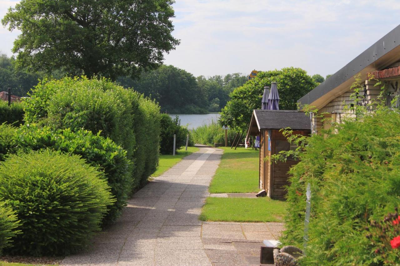 Moderne Und Helle Ferienwohnung Am Ploener See Bosau Esterno foto